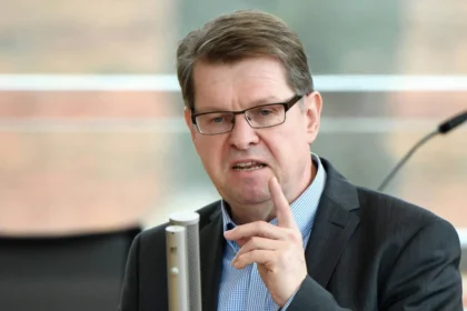 ralf stegner schlaganfall